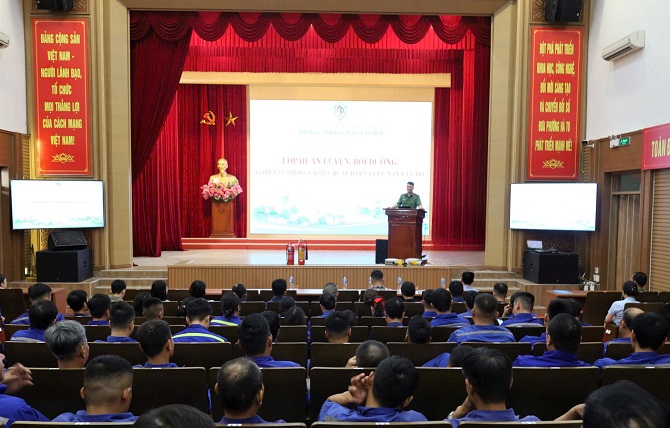 Quang cảnh lớp Huấn luyện