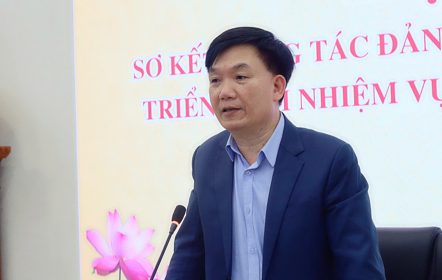 d c tran quoc tuanbi thu dang uy giam doc cong ty phat bieu chi dao