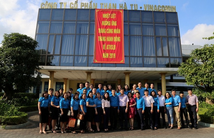 Đoàn cán bộ công đoàn LĐLĐ tỉnh Lạng Sơn đến thăm ngành Than