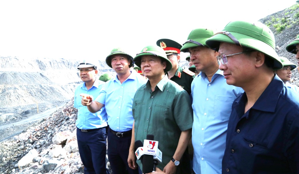 Phó Thủ tướng Trần Hồng Hà kiểm tra và chỉ đạo công tác phòng chống, ứng phó bão số 3 (Yagi)