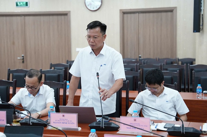 Phó Tổng giám đốc TKV, Giám đốc Trung tâm Điều hành sản xuất tại Quảng Ninh Nguyễn Huy Nam chủ trì chương trình họp điều độ sản xuất, tiêu thụ than tháng 6 và triển khai kế hoạch sản xuất, tiêu thụ than tháng 7/2026.